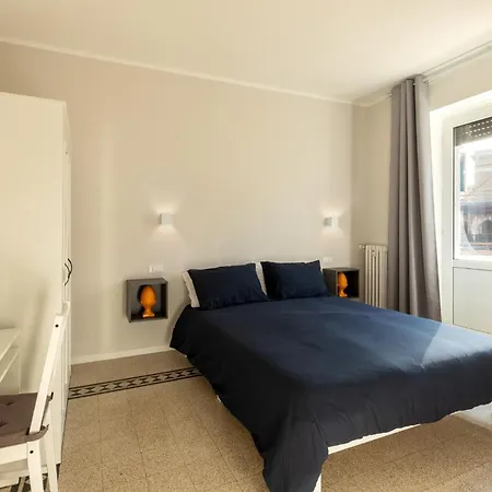 Casa Vacanza San Lo' Zona San Lorenzo Termini Roma Esterno foto