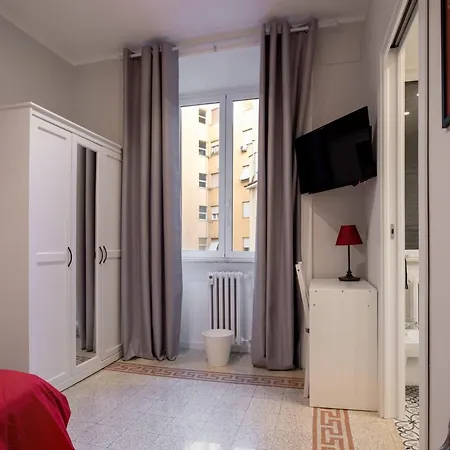 Casa Vacanza San Lo' Zona San Lorenzo Termini Roma Esterno foto