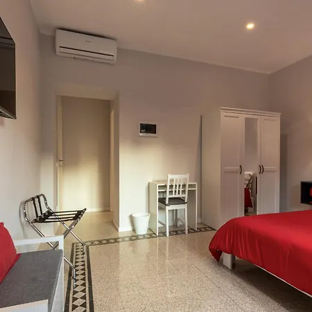 Casa Vacanza San Lo' Zona San Lorenzo Termini Roma Esterno foto